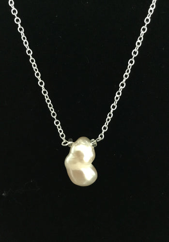 NATURAL FRESHWATER PEARL NECKLACE